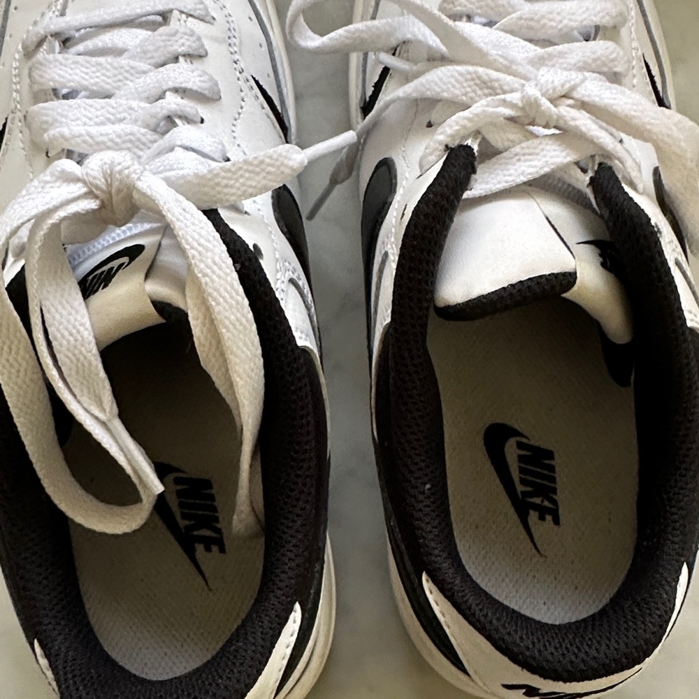 Nike Gamma Force Black and White Sneakers Size 7 - Picture 6 of 6